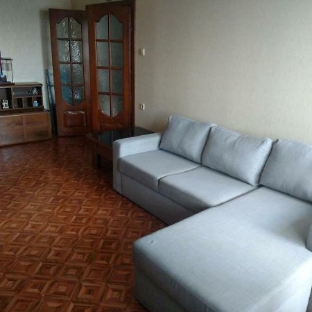 Двокімнатна Квартира Yuzhne Exterior foto